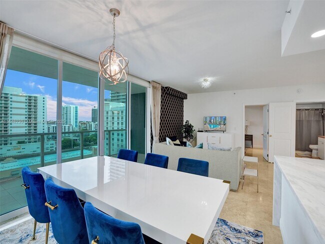 Building Photo - 1250 S Miami Ave