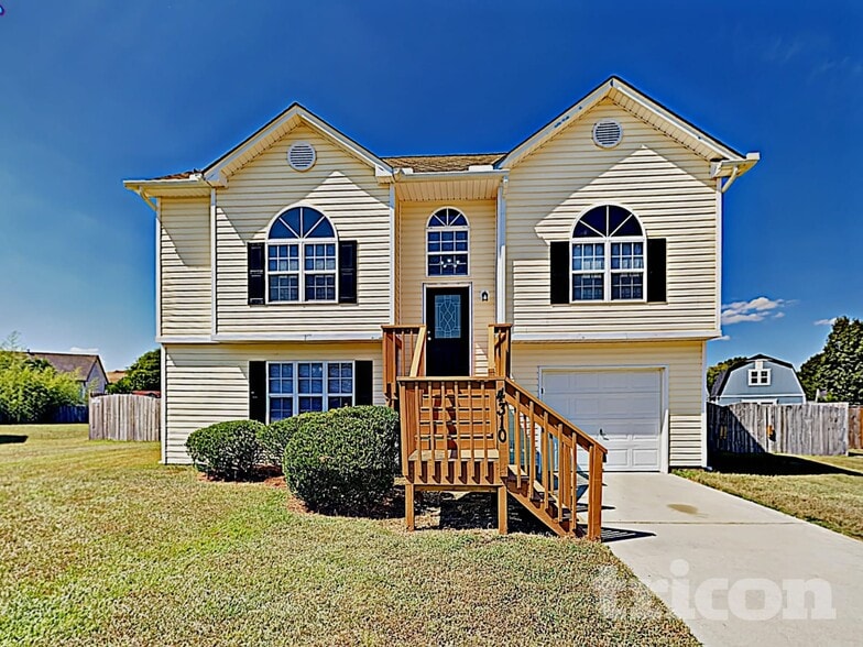 Building Photo - 4310 Windjammer Ct SW