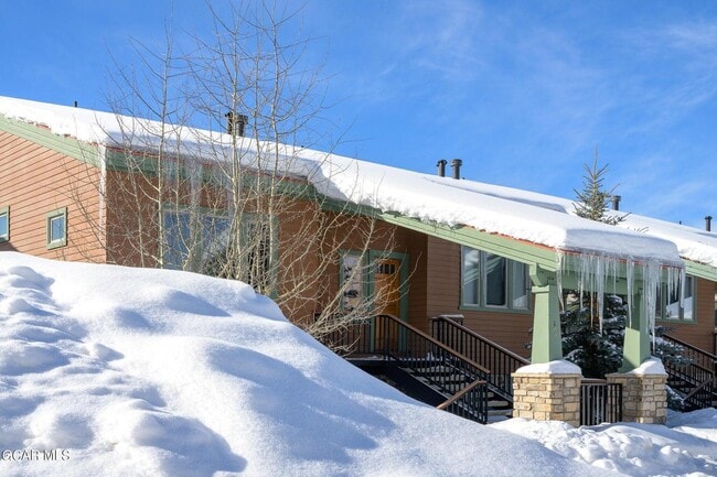 Building Photo - 508 Cranmer Ave