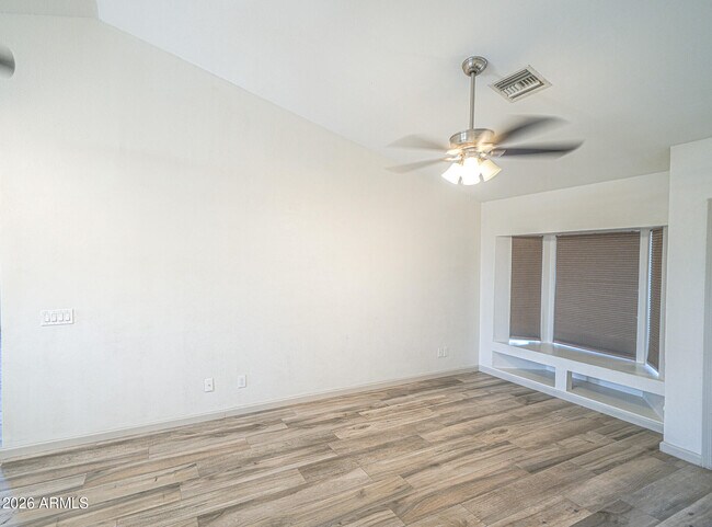 Building Photo - 9315 E Dallas St