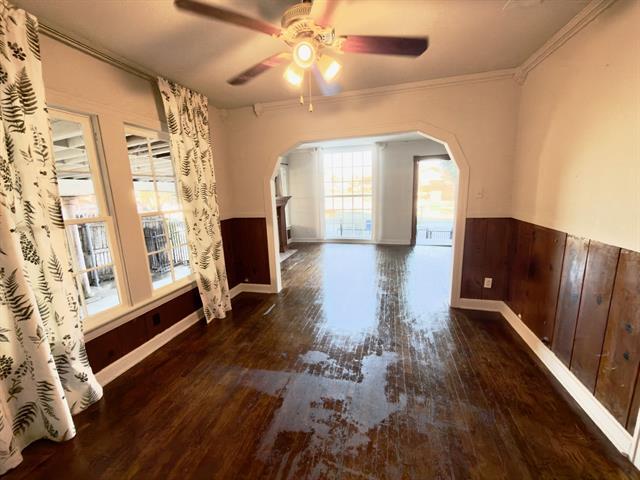 Building Photo - 719 N Crawford St