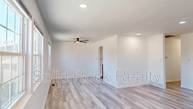 Building Photo - 7336 Franconia Dr