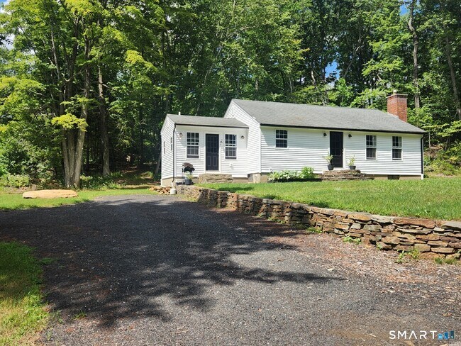 Building Photo - 3 Stickney Hill Rd