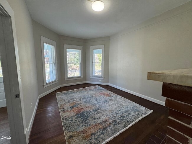 Building Photo - 483 W Salisbury St