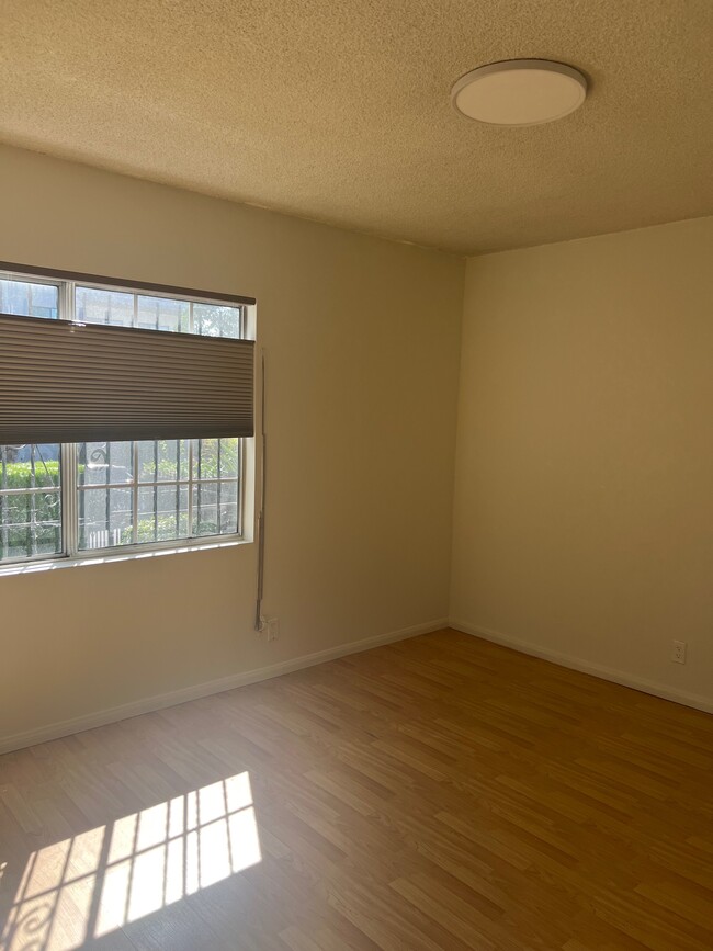 Bedroom 3 (top down bottom up shades) - 1937 S Bedford St