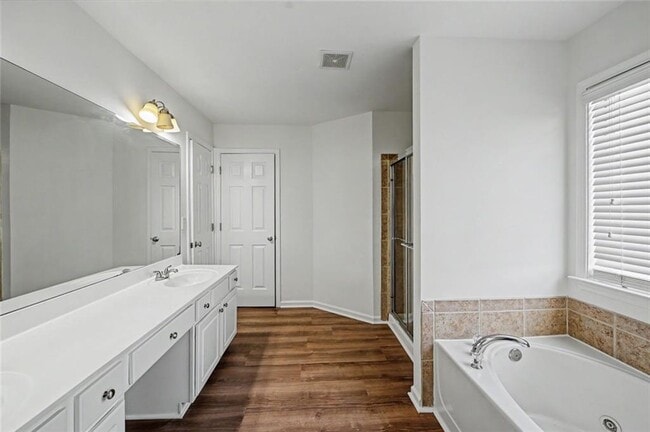 Building Photo - 8330 Grenadier Trail