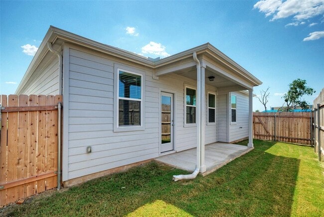 Building Photo - 2312 Castillo Dr