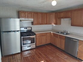 Building Photo - 16 Kilby St