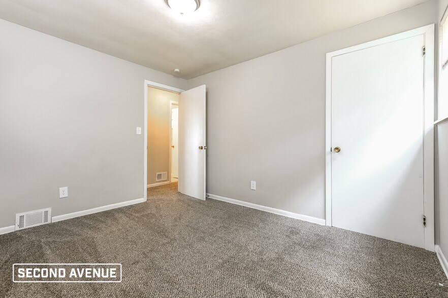 Building Photo - 14080 Lexington Pl