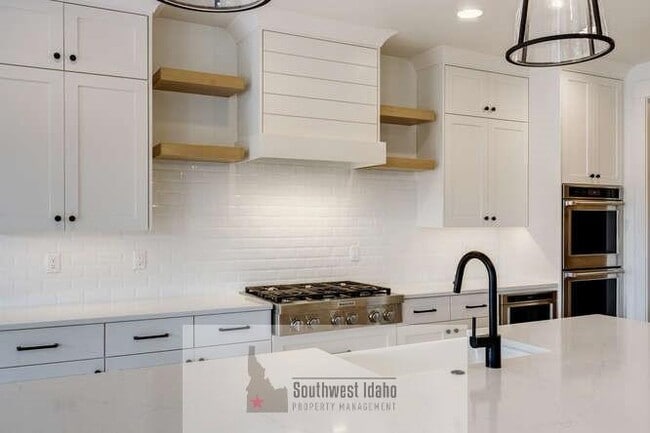 Building Photo - 7655 W Meltwater Ln