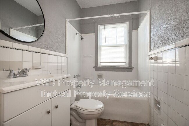 Building Photo - 14717 Milverton Rd