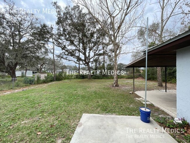 Building Photo - Available March 10th!! Cozy 3 Bedroom and ...