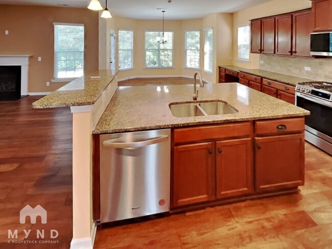 Building Photo - 9420 Ardrey Woods Dr