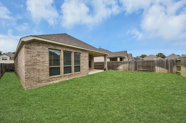 Building Photo - 11210 Burgus Farm Rd