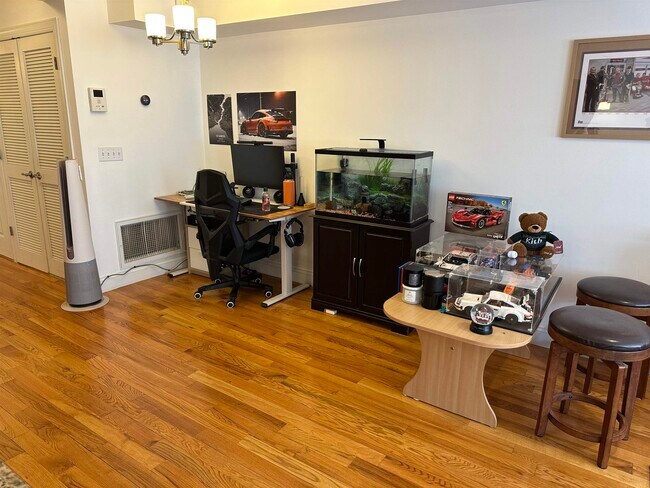 Building Photo - 124 68th St