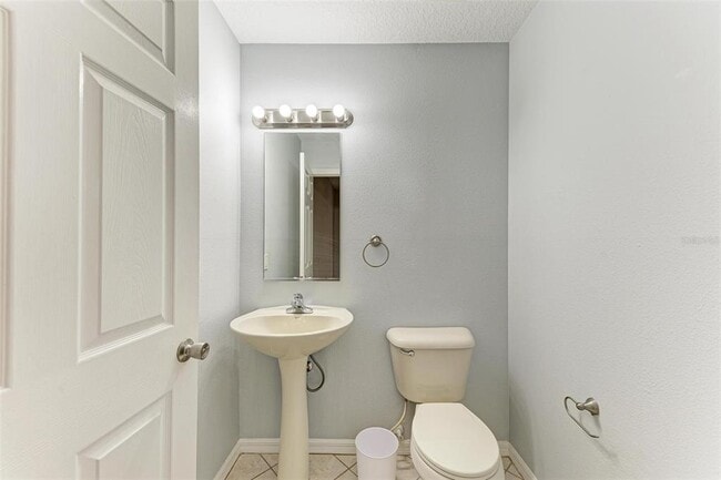 Building Photo - 6218 Flagfish Ct