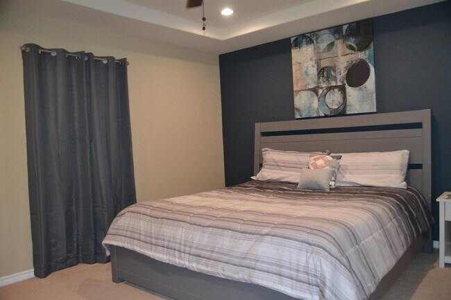 Building Photo - 109 Ramon Cardenas Dr