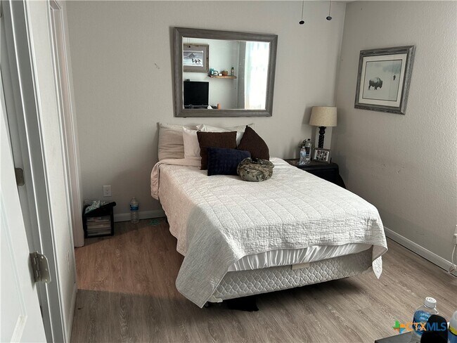 Building Photo - 420 Ferrule Dr