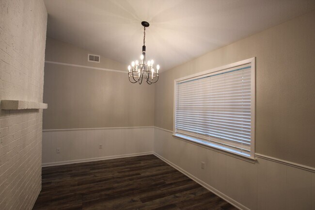Building Photo - Coming Soon!  Remodeled 3 Bedroom 2 Bath! Large Yard!