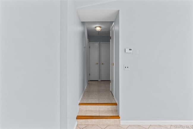 Building Photo - 60 Kensico Rd