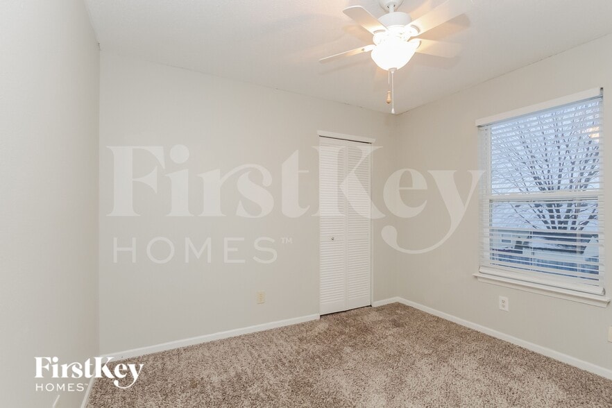 Building Photo - 2391 Providence Ct