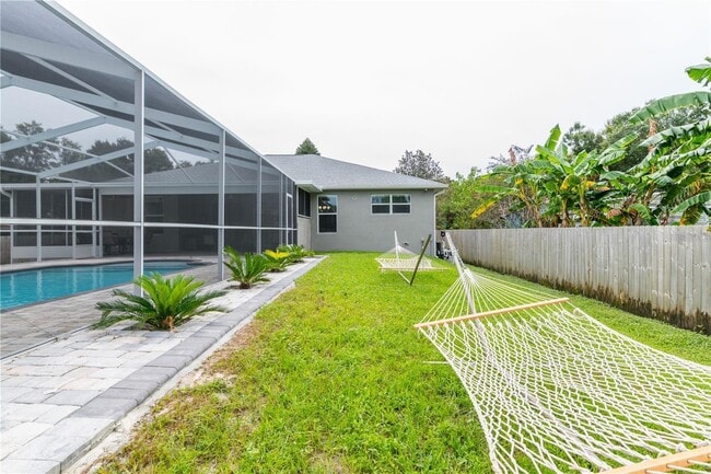 Building Photo - 5816 Little River Dr