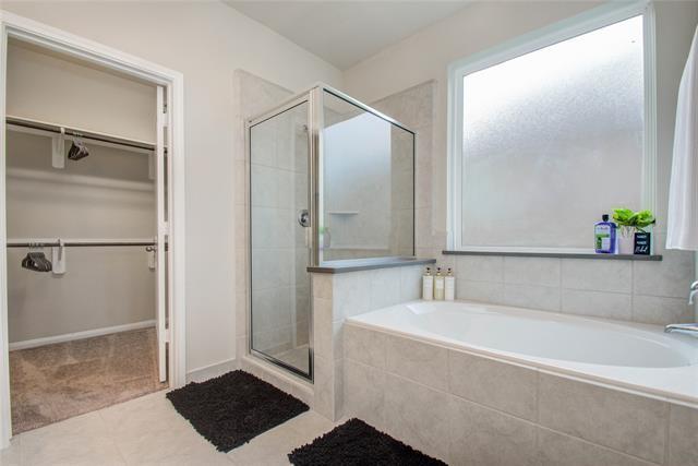 Building Photo - 7606 Cottonwood Falls Dr