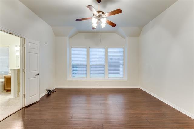 Building Photo - 592 Burning Oak Dr