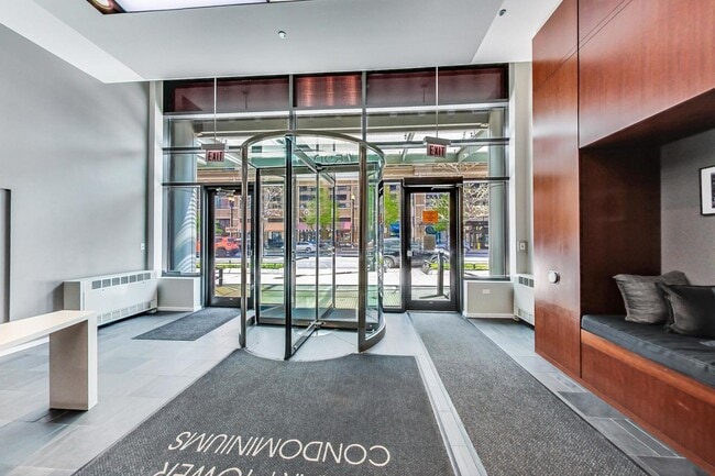 Building Photo - 520 S State St