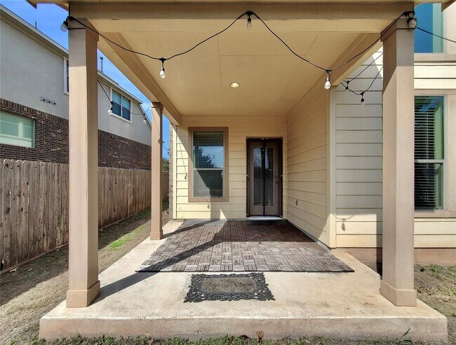 Building Photo - 1436 Lindo Dr