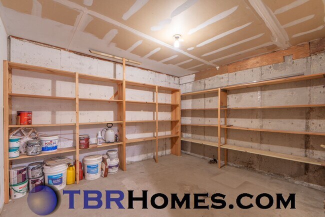 Building Photo - 7855 Barbara Ann Dr