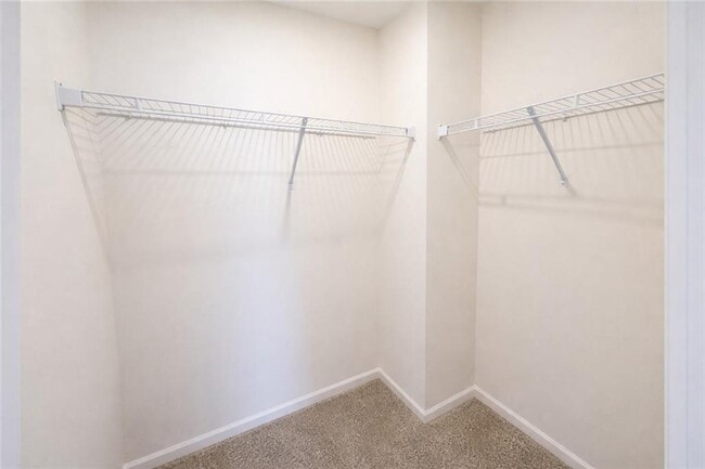 Building Photo - 44 Rowlett Pl