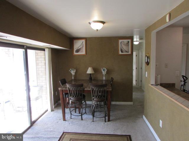 Building Photo - 6310 Hil-Mar Dr