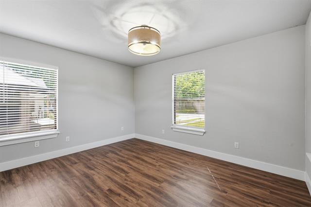 Building Photo - 9011 Angora St