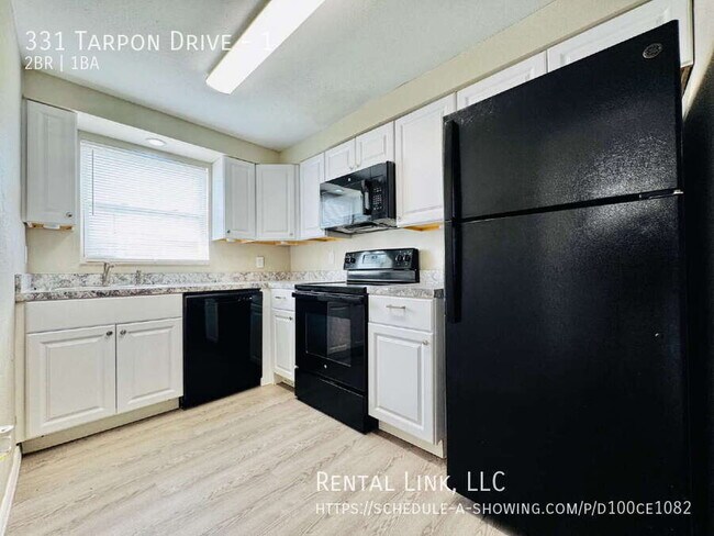 Building Photo - 331 Tarpon Dr