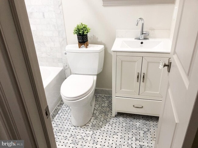 Building Photo - 1302 East Capitol St NE