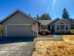 Building Photo - Single Level Home in Canby - COMING SOON