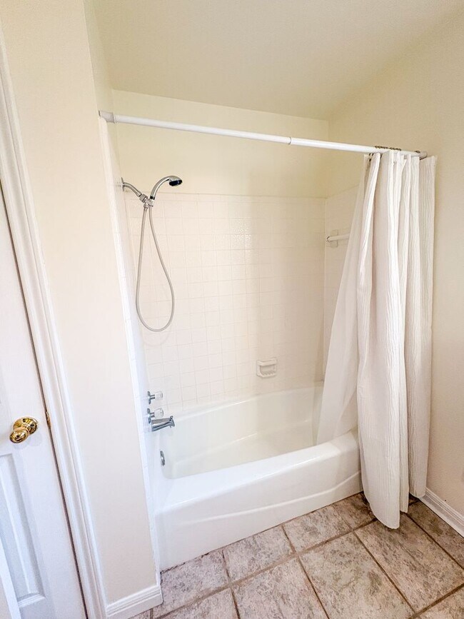 Building Photo - 1221 Walden St