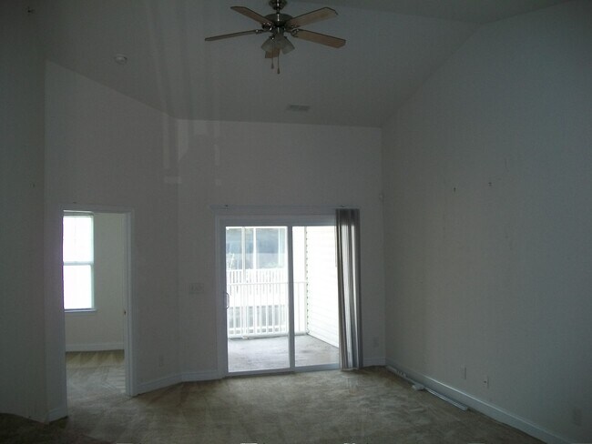 Building Photo - 3 Bed / 2 Bath Condo for Rent at Preserve at St. James
