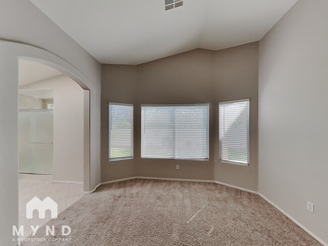Building Photo - 212 Sandpiper Village Way