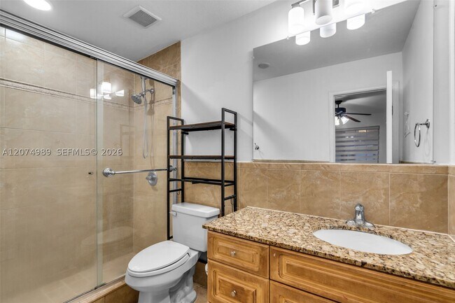 Building Photo - 627 W 68th St