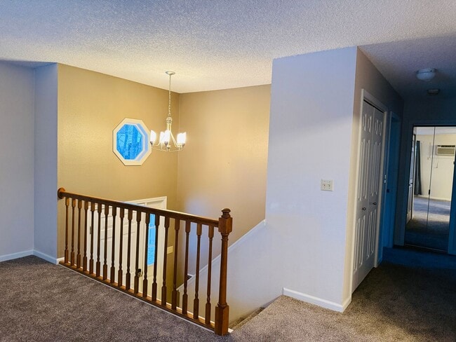 Building Photo - West End 4/2 - Garage, Deck and Fenced Backyard