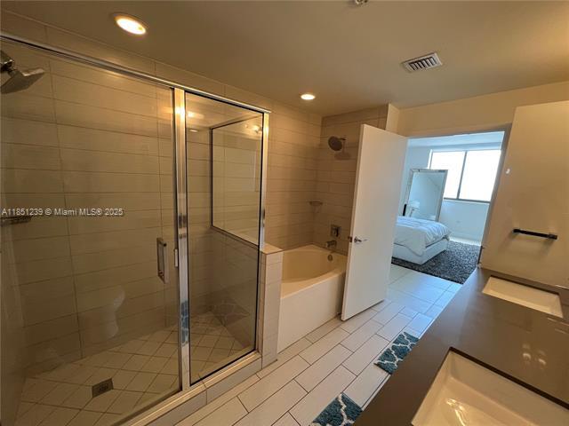 Building Photo - 999 SW 1st Ave