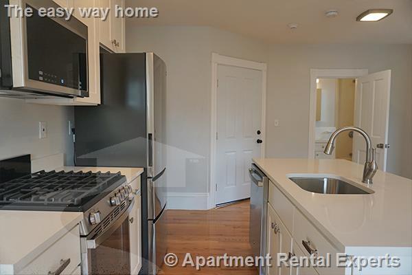 Building Photo - 2 Ivaloo St