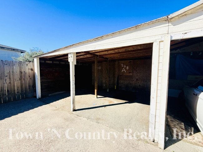 Building Photo - 508 West St