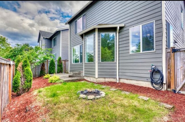 Building Photo - 22622 SE 268th Pl