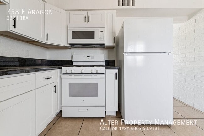 Building Photo - 358 E Aragon-