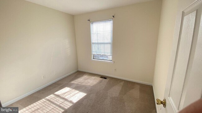 Building Photo - 7905 Rebel Walk Dr