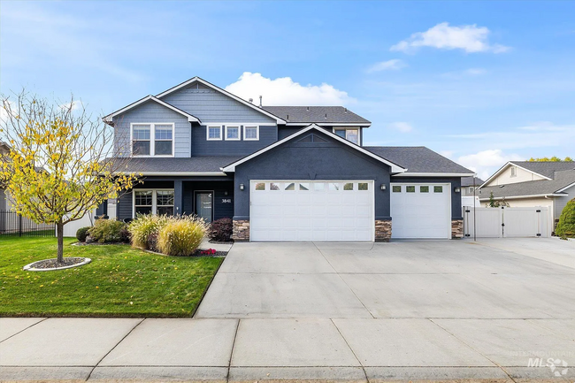 Building Photo - 3841 N Frandon Ave