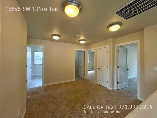 Building Photo - 16845 SW 134th Terrace